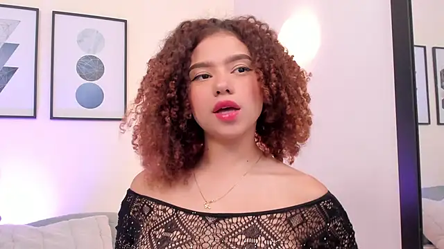 JulianaWaldo online show from September 2025 02:55:01 PM