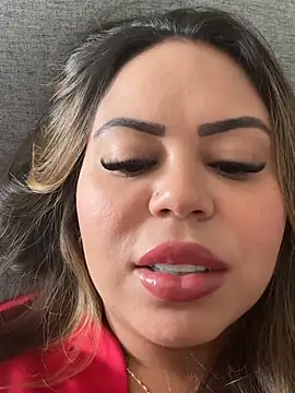 lariic online show from February 2026 08:33:02 PM