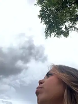 lariic online show from March 2026 08:21:02 PM