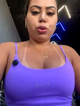 lariic online show from October 2025 02:29:02 PM