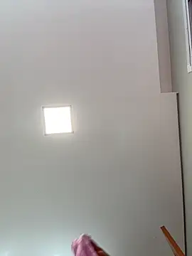 lariic online show from March 2026 11:27:01 AM