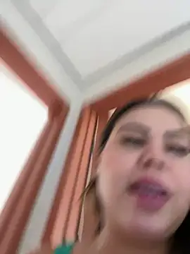 lariic online show from July 2026 01:33:02 PM