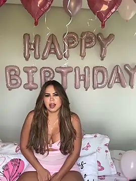 lariic online show from April 2026 06:10:02 PM