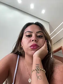 lariic online show from March 2026 01:11:02 PM