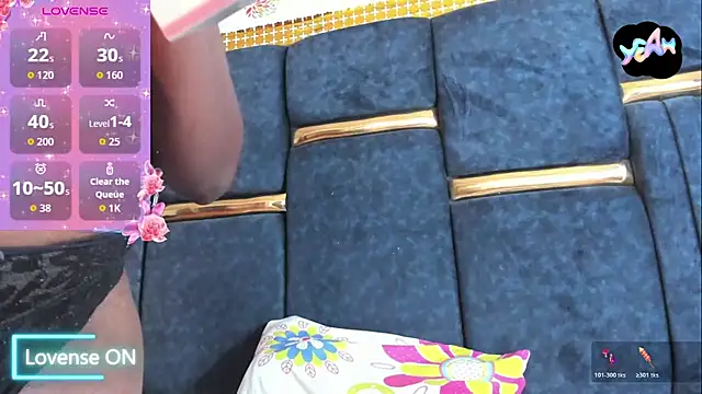 skaysanchez1 online show from October 2025 07:47:02 PM