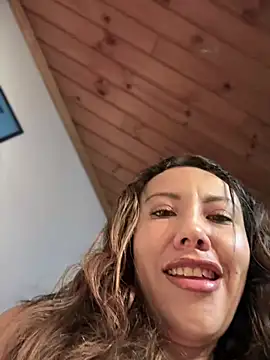 im lorein online show from February 2025 11:43:02 AM