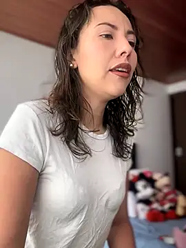im lorein online show from September 2025 01:15:02 PM