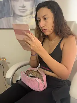 im lorein online show from March 2025 12:46:01 PM