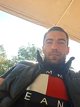 Snapshot of Greecefuck chatting on October 2025 10:05:01 AM Greecefuck online show from October 2025 10:05:01 AM