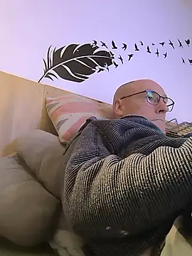 bogland33 online show from December 2025 08:08:02 PM