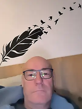 bogland33 online show from October 2025 06:52:02 PM