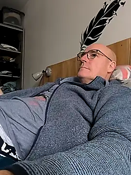 bogland33 online show from February 2026 02:04:01 PM