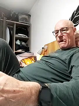 bogland33 online show from March 2026 10:11:01 PM