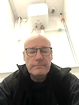 bogland33 online show from December 2025 11:14:02 AM