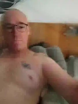 Snapshot of bogland33 chatting on July 2026 02:40:01 PM bogland33 online show from July 2026 02:40:01 PM