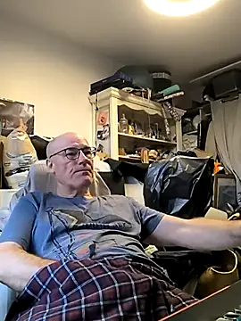 bogland33 online show from November 2025 09:52:02 AM