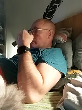 bogland33 online show from April 2026 07:48:02 PM