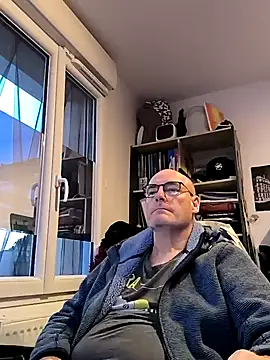 bogland33 online show from March 2025 06:01:02 PM
