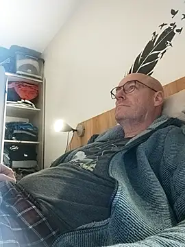 bogland33 online show from October 2025 08:08:02 PM