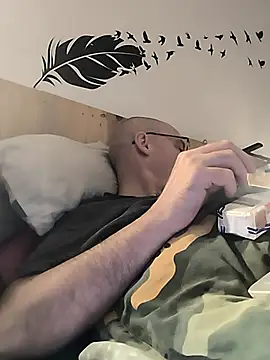 bogland33 online show from November 2025 08:45:02 PM