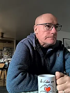 bogland33 online show from November 2025 07:41:01 AM