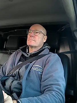 bogland33 online show from October 2025 11:33:01 AM