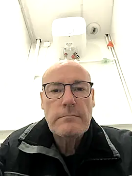 bogland33 online show from October 2025 11:29:02 AM