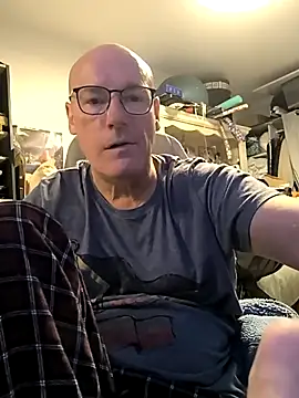 bogland33 online show from November 2025 08:18:02 PM