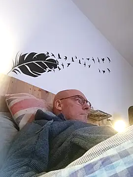 bogland33 online show from November 2025 07:47:01 PM