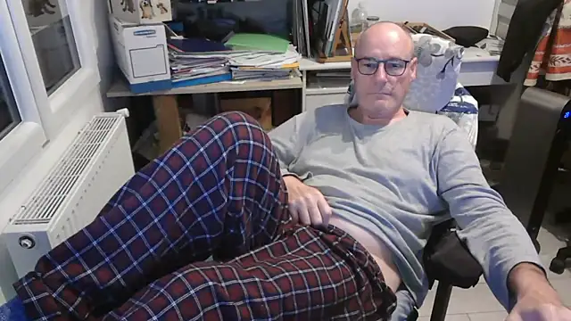 bogland33 online show from March 2025 10:07:02 PM