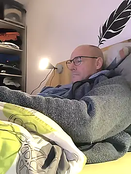 bogland33 online show from November 2025 07:50:02 PM