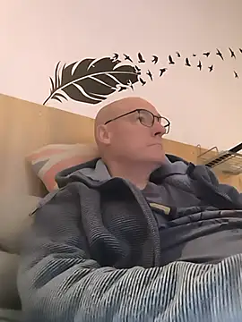 bogland33 online show from November 2025 08:34:01 PM