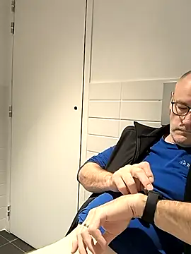 bogland33 online show from November 2025 04:55:01 PM