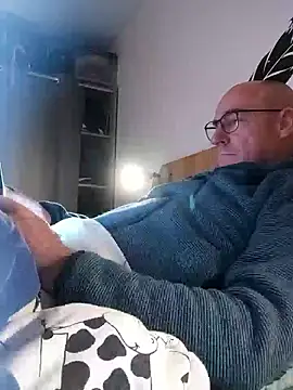 bogland33 online show from January 2026 07:28:02 PM