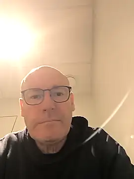 bogland33 online show from November 2025 04:33:02 PM