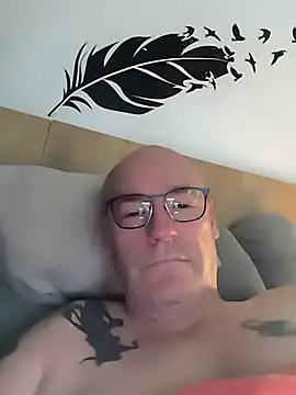 Snapshot of bogland33 chatting on June 2026 08:57:02 PM bogland33 online show from June 2026 08:57:02 PM