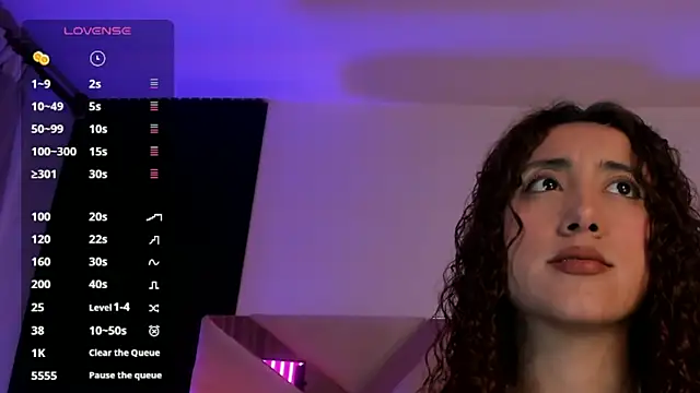 Snapshot of miss_catalinaa chatting on June 2026 12:06:01 PM miss catalinaa online show from June 2026 12:06:01 PM