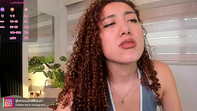 miss catalinaa online show from January 2026 11:57:01 AM