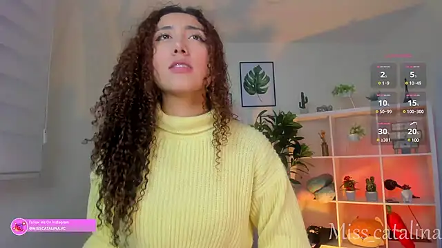miss catalinaa online show from February 2025 11:32:01 AM
