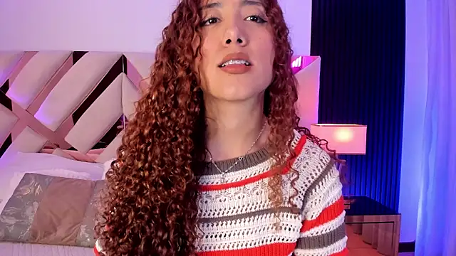 miss catalinaa online show from May 2026 12:01:01 PM