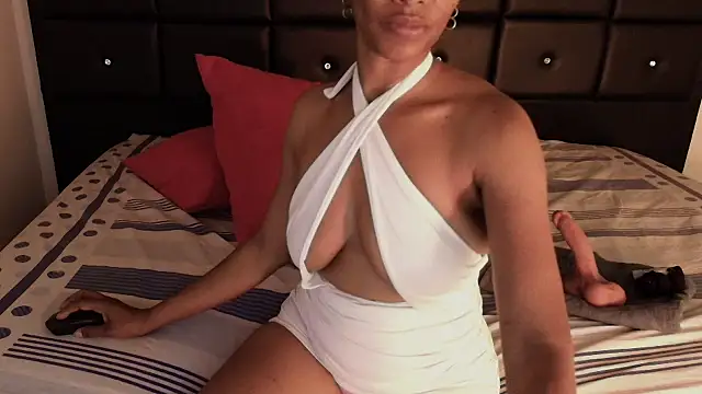 Snapshot of SashaBrianna99 chatting on November 2025 02:06:02 AM SashaBrianna99 online show from November 2025 02:06:02 AM