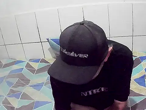 pierdona online show from November 2025 08:14:01 PM