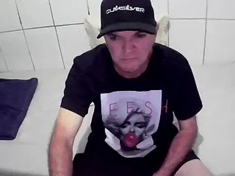 Snapshot of pierdona chatting on February 2025 07:48:02 PM pierdona online show from February 2025 07:48:02 PM