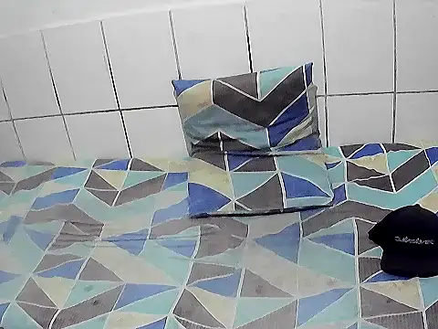 pierdona online show from November 2025 06:22:01 PM