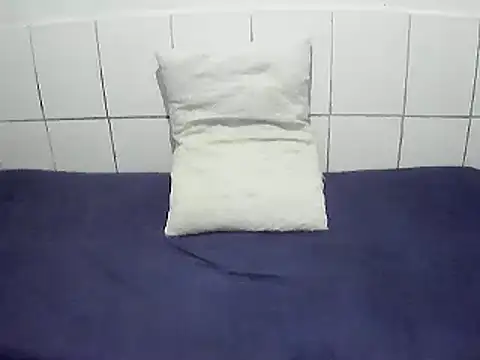 Snapshot of pierdona chatting on May 2026 08:04:02 PM pierdona online show from May 2026 08:04:02 PM