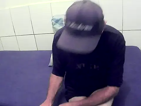 pierdona online show from February 2026 07:52:02 PM