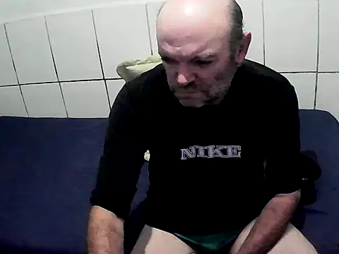 Snapshot of pierdona chatting on September 2025 08:04:02 PM pierdona online show from September 2025 08:04:02 PM