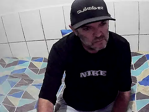 pierdona online show from November 2025 07:50:02 PM