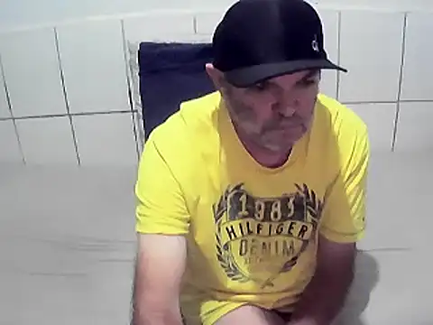 Snapshot of pierdona chatting on July 2026 08:20:02 PM pierdona online show from July 2026 08:20:02 PM