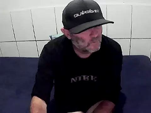 pierdona online show from December 2025 08:14:01 PM